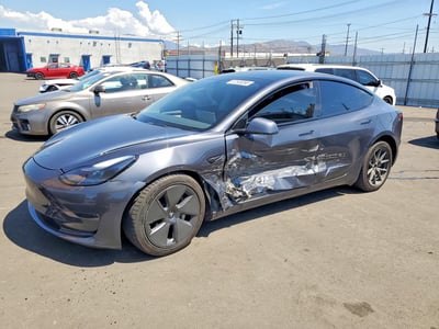 5YJ3E1EB8NF****** 2022 Tesla Model 3