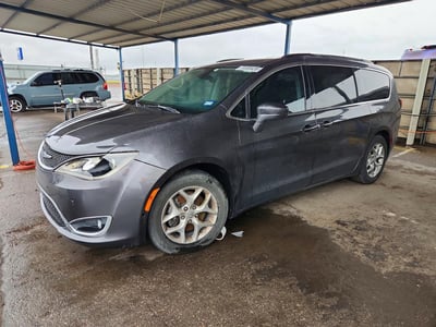 2C4RC1FG7KR****** 2019 Chrysler Pacifica