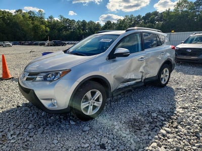 2T3WFREV8DW****** 2013 Toyota RAV4