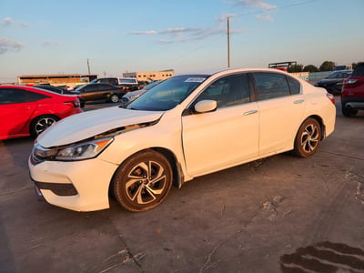 1HGCR2F35GA****** 2016 Honda Accord