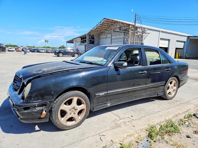 WDBJF70J71B****** 2001 Mercedes-Benz E-Class