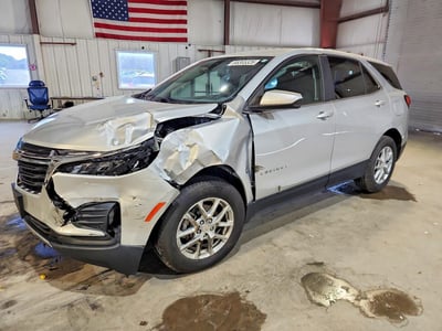 3GNAXUEV9NL****** 2022 Chevrolet Equinox