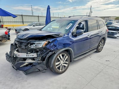 5FNYF6H03GB****** 2016 Honda Pilot
