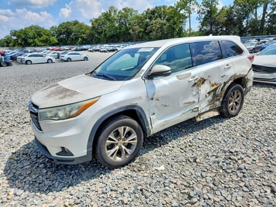 5TDZKRFH1FS****** 2015 Toyota Highlander