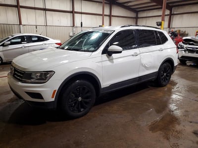 3VV0B7AX5LM****** 2020 Volkswagen Tiguan