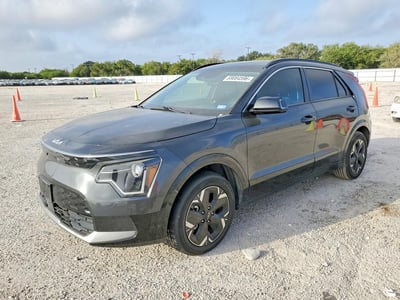 KNDCR3L10P5****** 2023 Kia Niro