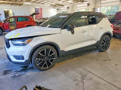 YV4162UM5M2****** 2021 Volvo XC40