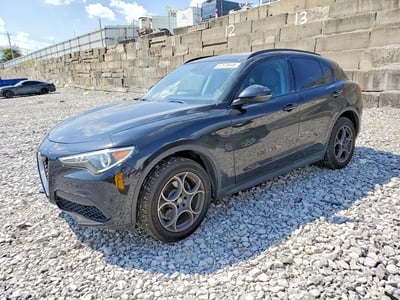 ZASFAKPN5J7****** 2018 Alfa Romeo Stelvio