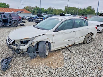 1HGCR2F77FA****** 2015 Honda Accord
