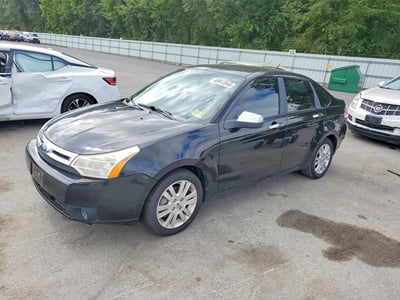 1FAHP3HN8BW****** 2011 Ford Focus