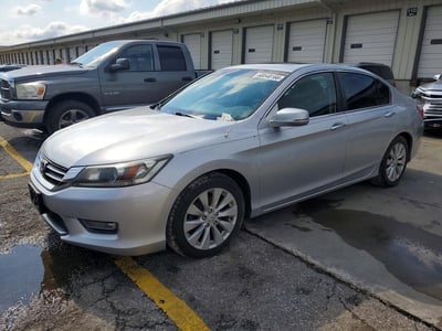 1HGCR2F70DA****** 2013 Honda Accord