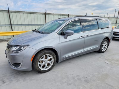 2C4RC1BG4HR****** 2017 Chrysler Pacifica