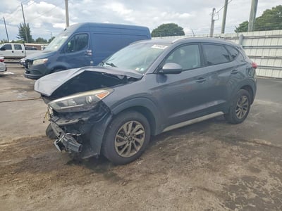 KM8J3CA44JU****** 2018 Hyundai Tucson