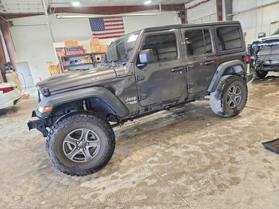 1C4HJXDG8JW****** 2018 Jeep Wrangler