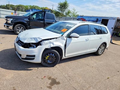 3VWA17AU8HM****** 2017 Volkswagen Golf SportWagen