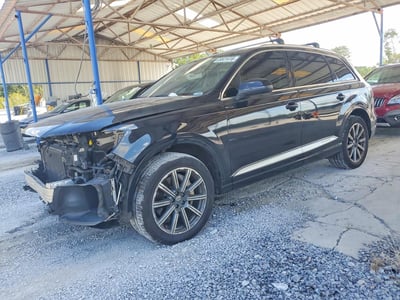 WA1LAAF75HD****** 2017 Audi Q7