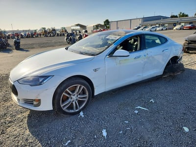 5YJSA1H18EF****** 2014 Tesla Model S