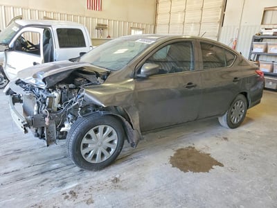 3N1CN7AP6JL****** 2018 Nissan Versa