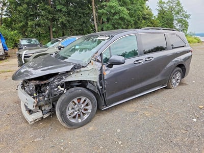 5TDYRKEC6SS****** 2025 Toyota Sienna