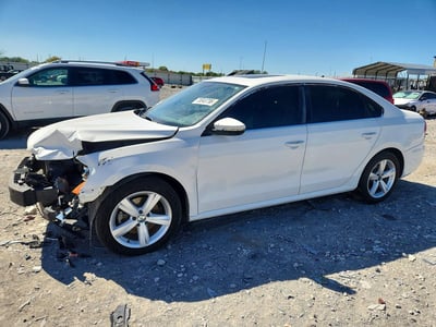 1VWBN7A31CC****** 2012 Volkswagen Passat