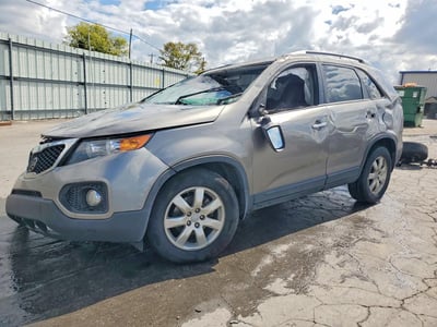 5XYKT3A61DG****** 2013 Kia Sorento