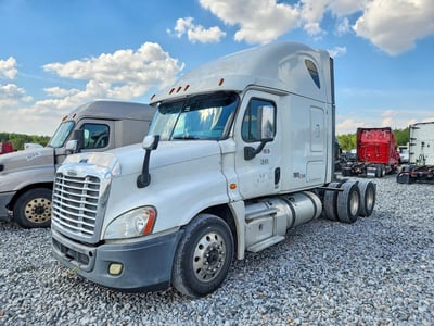3AKJGLDR8HS****** 2017 Freightliner Cascadia 125