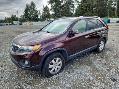 5XYKT3A63DG****** 2013 Kia Sorento