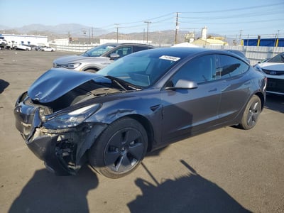 5YJ3E1EB6NF****** 2022 Tesla Model 3