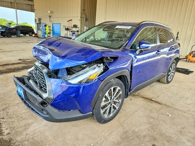 7MUDAAAGXPV****** 2023 Toyota Corolla Cross