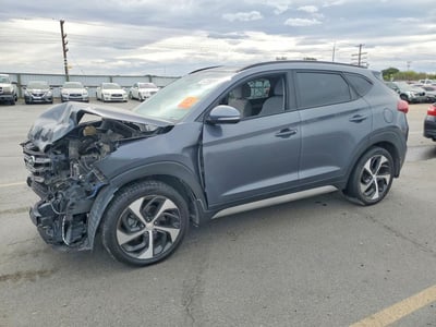 KM8J3CA24JU****** 2018 Hyundai Tucson