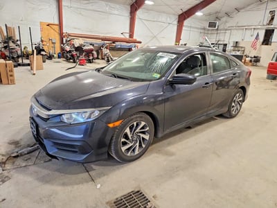 2HGFC2F76JH****** 2018 Honda Civic