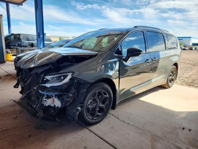 2C4RC1S75MR****** 2021 Chrysler Pacifica