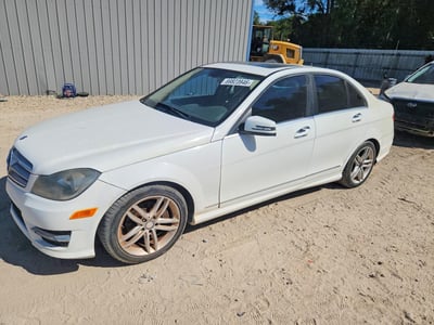 WDDGF4HB3DR****** 2013 Mercedes-Benz C-Class