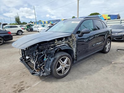 WP1AA2AY9PD****** 2023 Porsche Cayenne