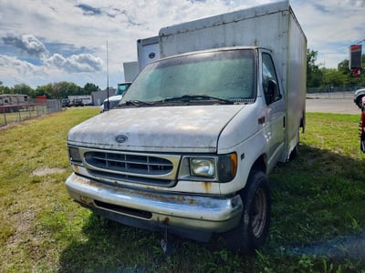 1FDSE35L32H****** 2002 Ford E-350