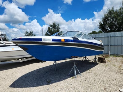 2000 Four Winns 18ft