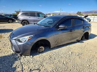 3MYDLBYV1JY****** 2018 Toyota Yaris