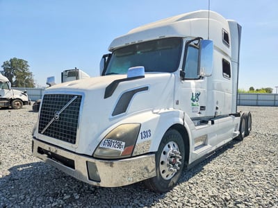 4V4NC9EJ1GN****** 2016 Volvo VNL
