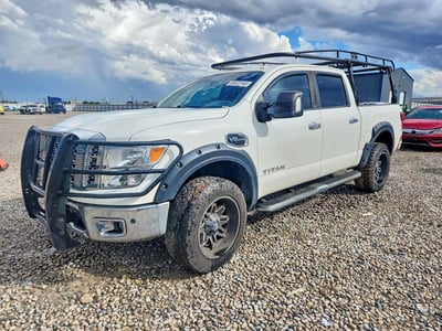 1N6AA1E50HN****** 2017 Nissan Titan