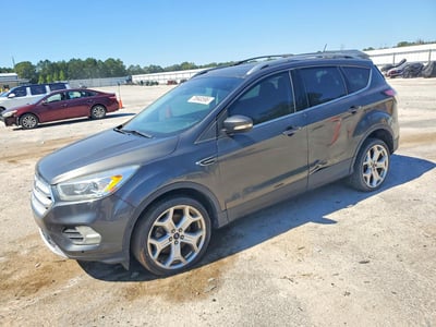 1FMCU0J97JU****** 2018 Ford Escape