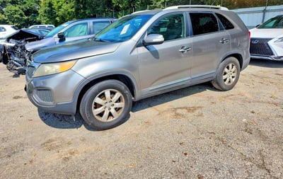 5XYKT4A27DG****** 2013 Kia Sorento