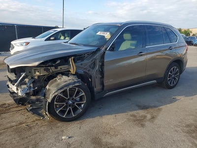 5UXKR0C57J0****** 2018 BMW X5