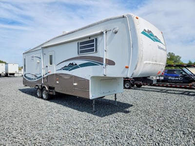 1NL1YFN2431****** 2003 Gulf Stream Yellowston