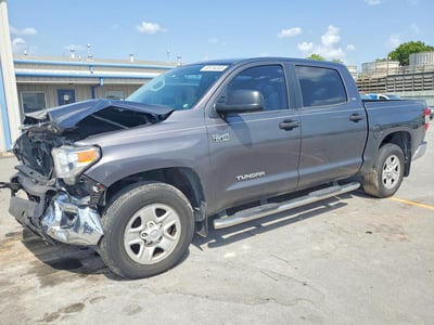 5TFDW5F15GX****** 2016 Toyota Tundra