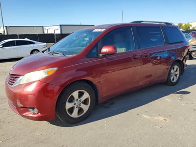 5TDKK3DC4GS****** 2016 Toyota Sienna
