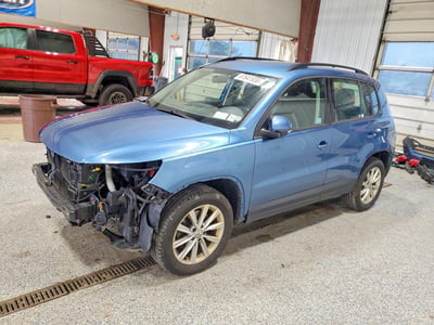 WVGBV7AX9JK****** 2018 Volkswagen Tiguan