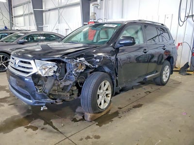 5TDBK3EH9DS****** 2013 Toyota Highlander