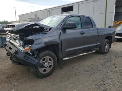 5TFUM5F15HX****** 2017 Toyota Tundra