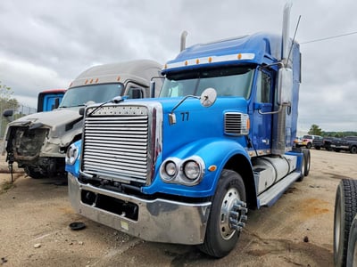 3ALXFB008GD****** 2016 Freightliner Coronado 132 Glider