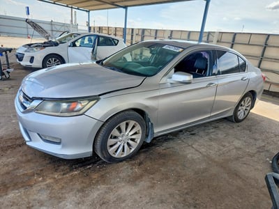 1HGCR3F92DA****** 2013 Honda Accord